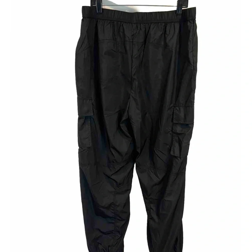 Fabletics Black Lightweight Cargo Slick Joggers SZ XL